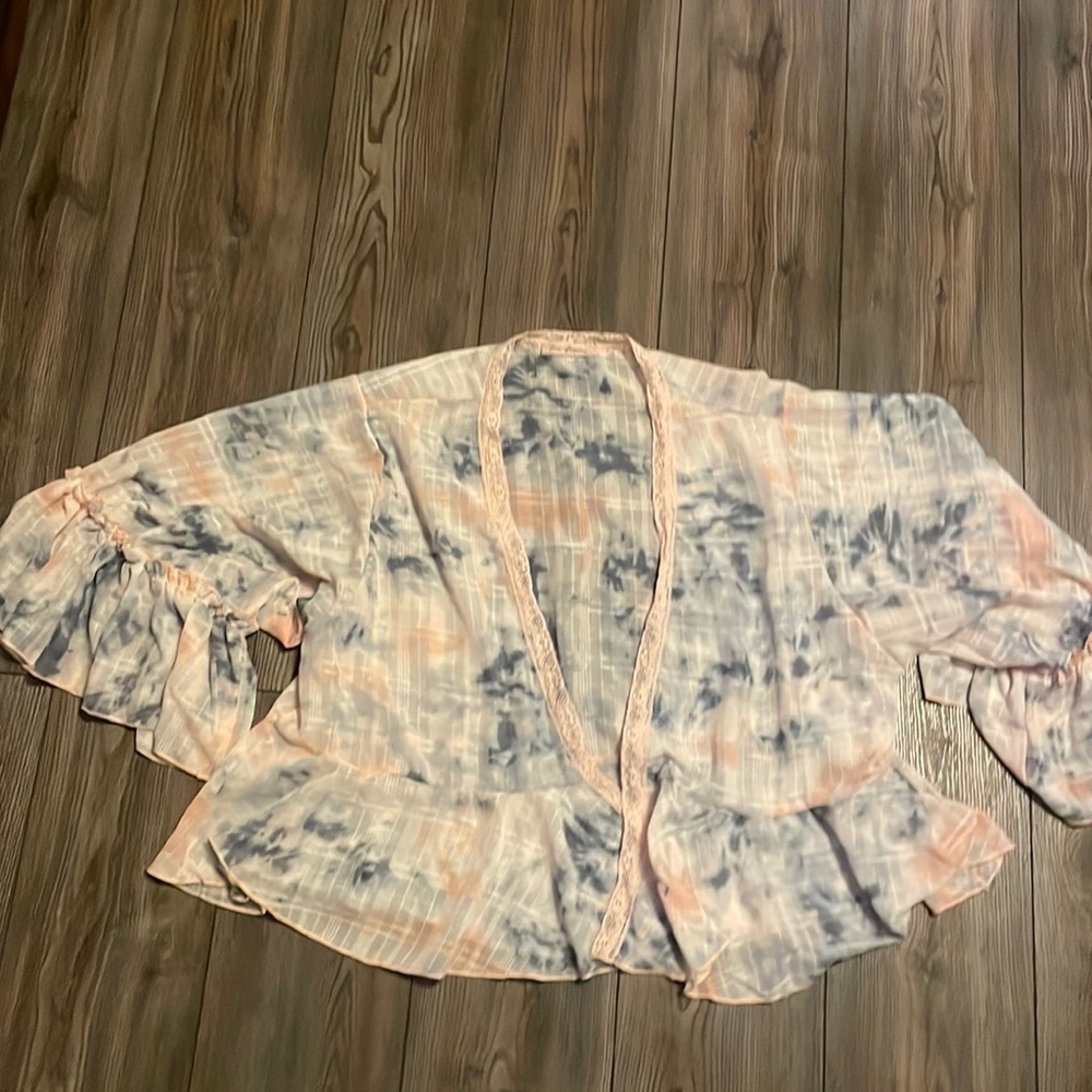 New without tags shawl sheer jacket o/s